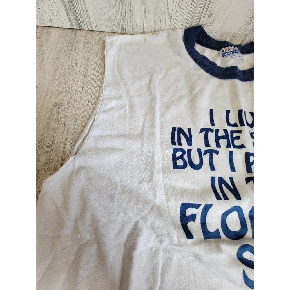 Vintage tank top AS IS I live in the snow but party in Florida shirt Unique